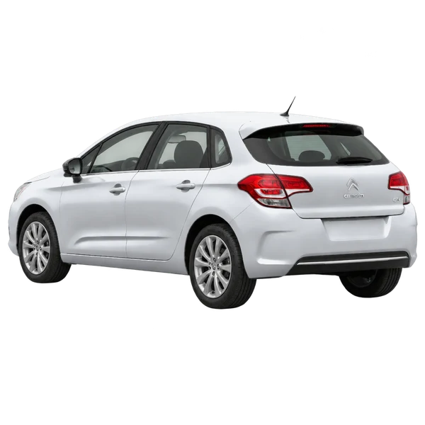 Citroën C4 2017 argent, vue trois-quarts arrière (orienté vers la gauche)