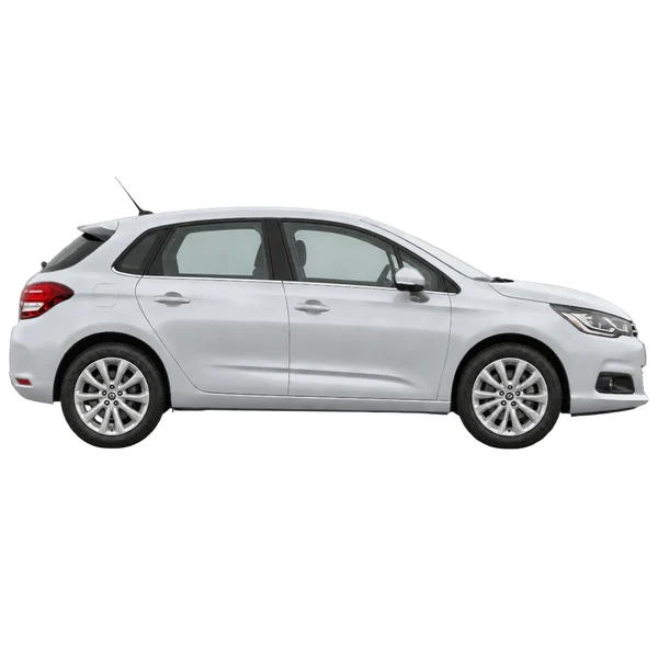 Citroën C4 2018 باللون فضي، منظر منظر جانبي (باتجاه اليمين)