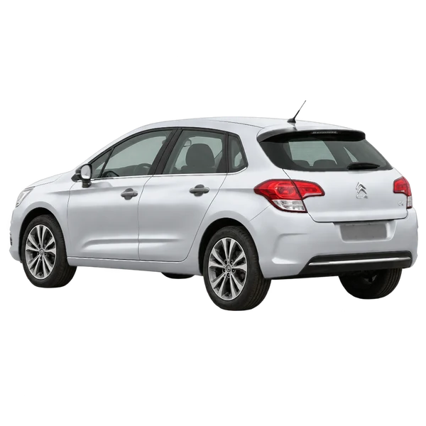 Citroën C4 2019 argent, vue trois-quarts arrière (orienté vers la gauche)