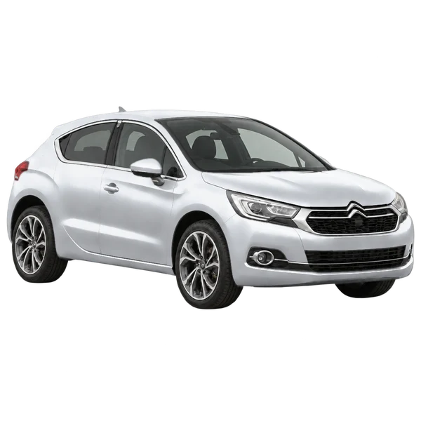 Citroën DS4 2018 prata, vista três quartos dianteiro (voltado para a direita)