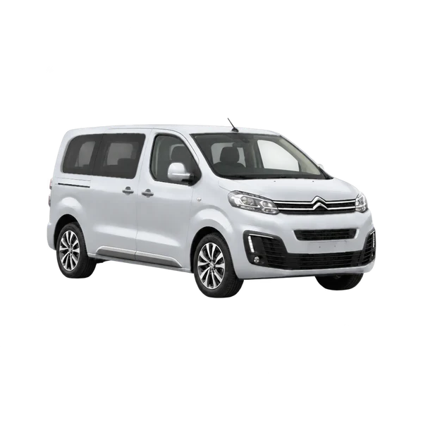 Citroën Spacetourer 2018 باللون فضي، منظر زاوية ثلاثة أرباع أمامية (باتجاه اليمين)