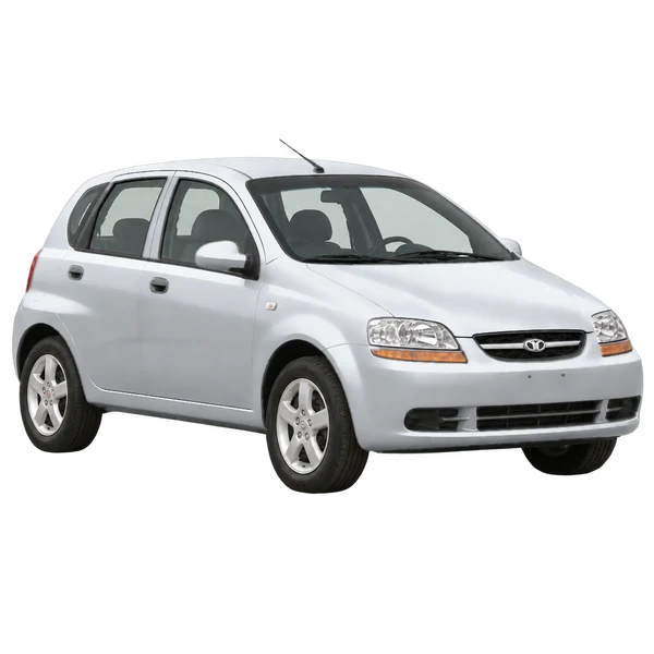 Daewoo Kalos 2005 argent, vue trois-quarts avant (orienté vers la droite)