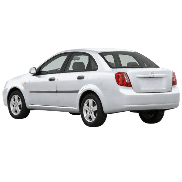 Daewoo Lacetti 2005 prata, vista três quartos traseira (voltada para a esquerda)