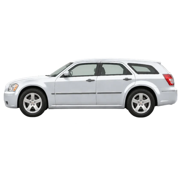 Dodge Magnum 2005 argent, vue côté (vers la gauche)