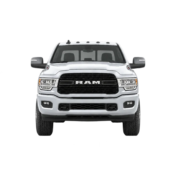 Dodge Ram 2500 2024 باللون فضي، منظر أمامي