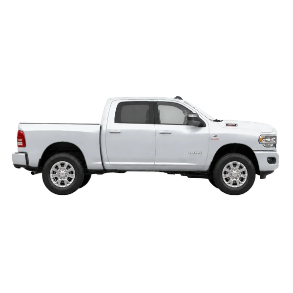 Dodge Ram 2500 2024 باللون فضي، منظر منظر جانبي (باتجاه اليمين)