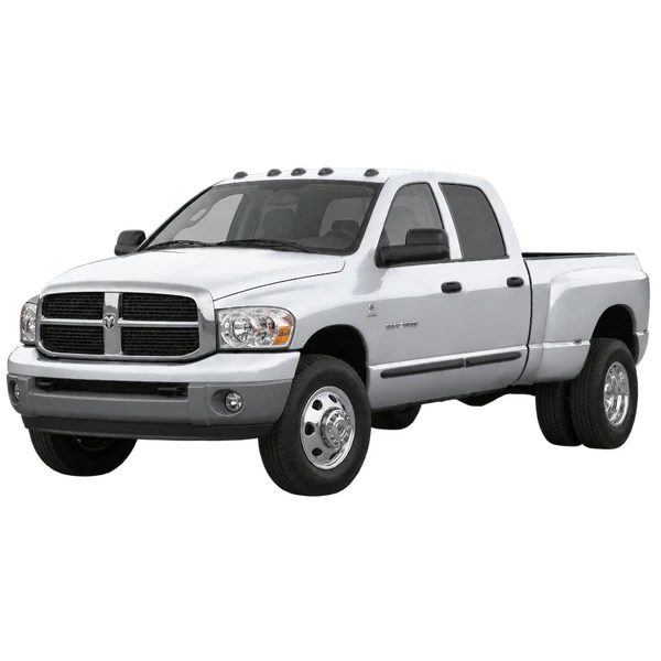 Dodge Ram 3500 2004 باللون فضي، منظر منظر أمامي بزاوية ثلاثة أرباع (متجه لليسار)