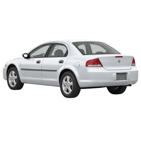 Dodge Stratus 2006 باللون فضي، منظر ثلاثة أرباع خلفي (باتجاه اليسار)
