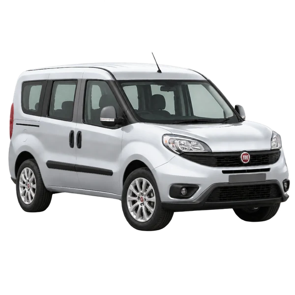Fiat Doblo 2020 prata, vista três quartos dianteiro (voltado para a direita)