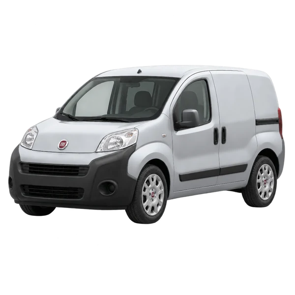 Fiat Fiorino 2014 prata, vista dianteira em três quartos (voltada para a esquerda)