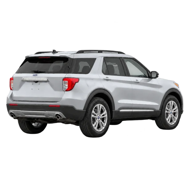 Ford Explorer 2022 باللون فضي، منظر منظر خلفي بزاوية ثلاثة أرباع (باتجاه اليمين)