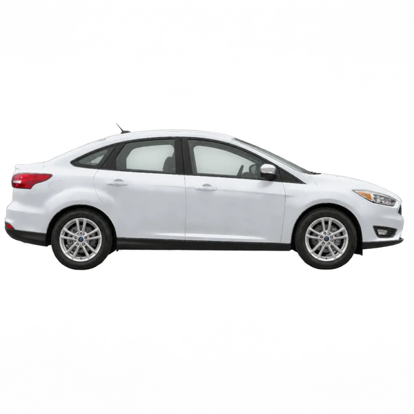 Ford Focus 2019 en plateado, vista lateral (hacia la derecha)