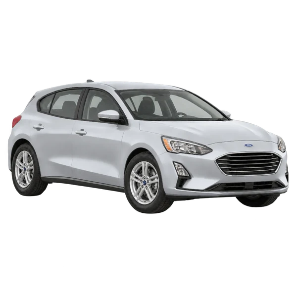 Ford Focus 2020 prata, vista três quartos dianteiro (voltado para a direita)