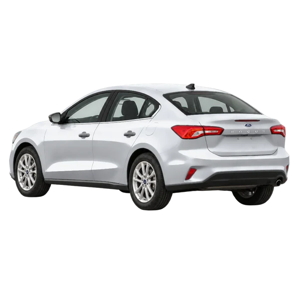 Ford Focus 2021 en plateado, vista tres cuartos trasero (mirando a la izquierda)