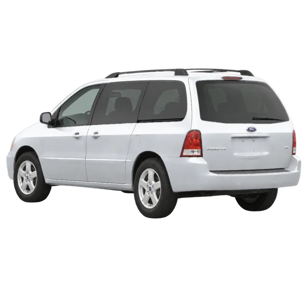 シルバーの2004 Ford Freestar（リア斜め（左向き）ビュー）