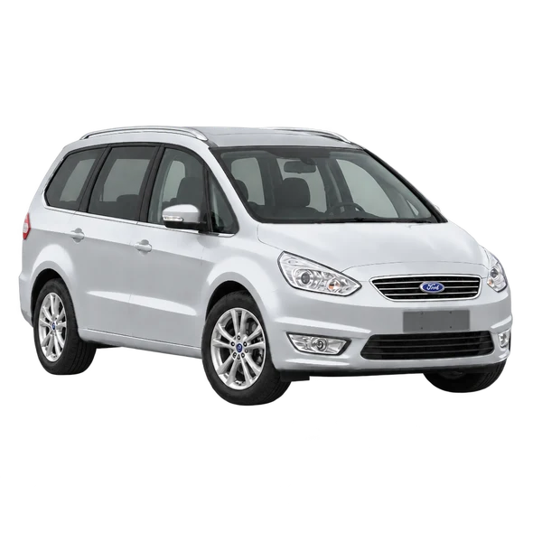 Ford Galaxy 2015 باللون فضي، منظر زاوية ثلاثة أرباع أمامية (باتجاه اليمين)