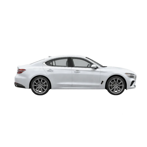 Genesis G70 2026 en plateado, vista lateral (hacia la derecha)