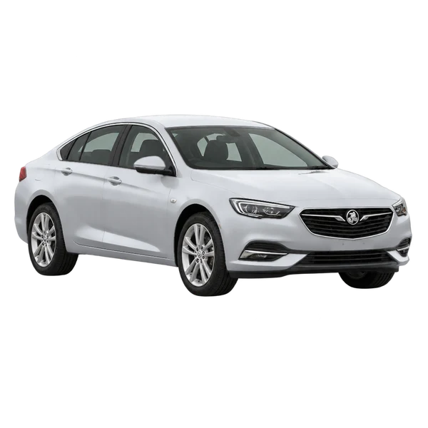 Holden Commodore 2018 باللون فضي، منظر منظر أمامي بزاوية ثلاثة أرباع (متجه لليسار)