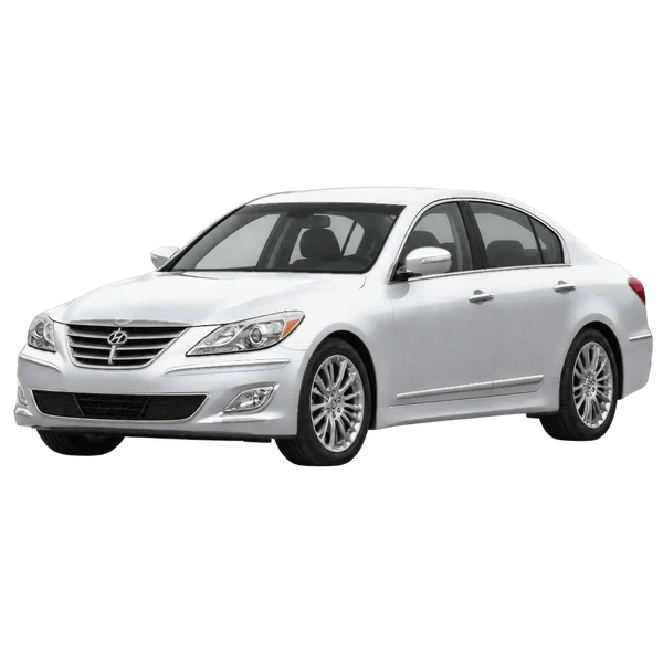 Hyundai Genesis 2013 باللون فضي، منظر منظر أمامي بزاوية ثلاثة أرباع (متجه لليسار)