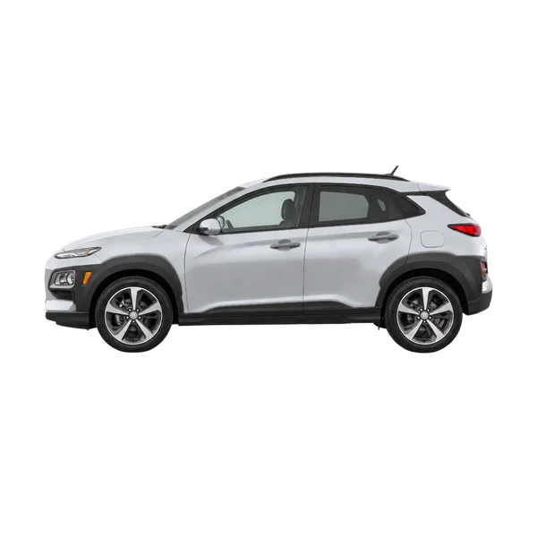 Hyundai Kona 2018 باللون فضي، منظر جانبي (متجه إلى اليسار)