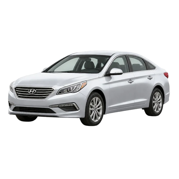 シルバーの2015 Hyundai Sonata（フロントスリークォーター(左向き)ビュー）