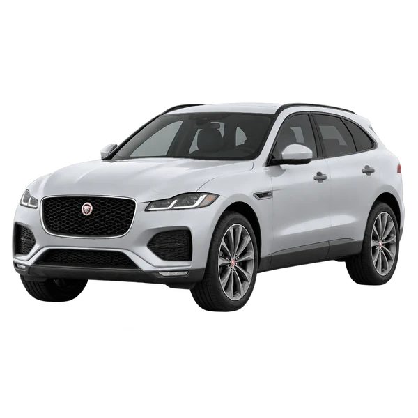 Jaguar F-Pace 2023 باللون فضي، منظر منظر أمامي بزاوية ثلاثة أرباع (متجه لليسار)