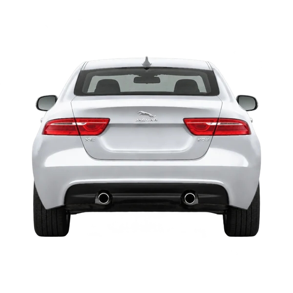 Jaguar XE 2018 prata, vista traseira