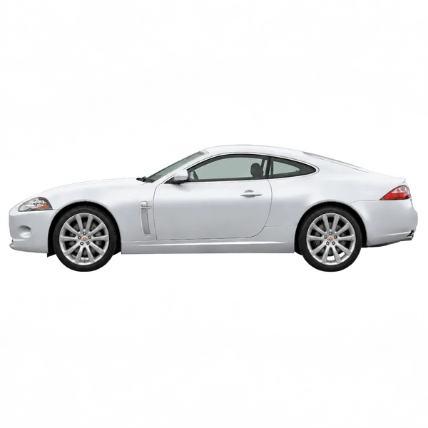 Jaguar XK 2012 en plateado, vista lateral (mirando a la izquierda)