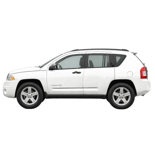 Jeep Compass 2014 باللون أبيض، منظر جانبي (متجه إلى اليسار)
