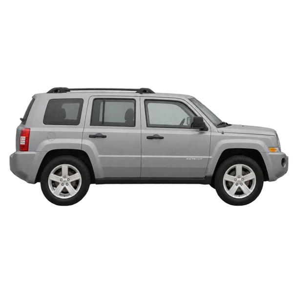 Jeep Patriot 2008 argent, vue profil (tourné vers la droite)