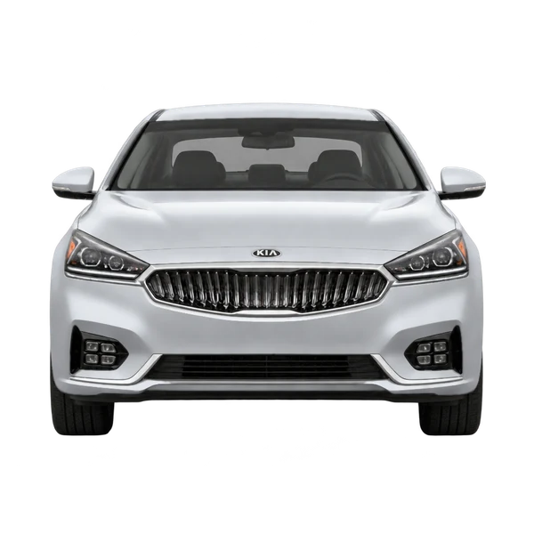 Kia Cadenza 2017 باللون فضي، منظر أمامي