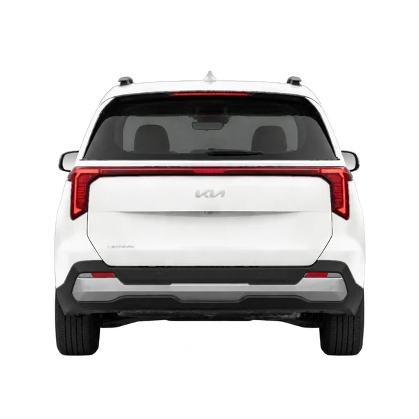 Kia Carnival 2025 باللون أبيض، منظر من الخلف