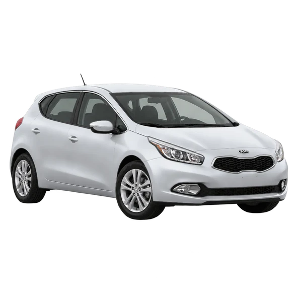 Kia Ceed 2013 en plateado, vista frontal tres cuartos (hacia la izquierda)
