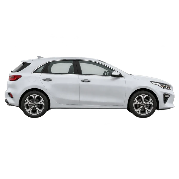 Kia Ceed 2019 en plateado, vista lateral (hacia la derecha)