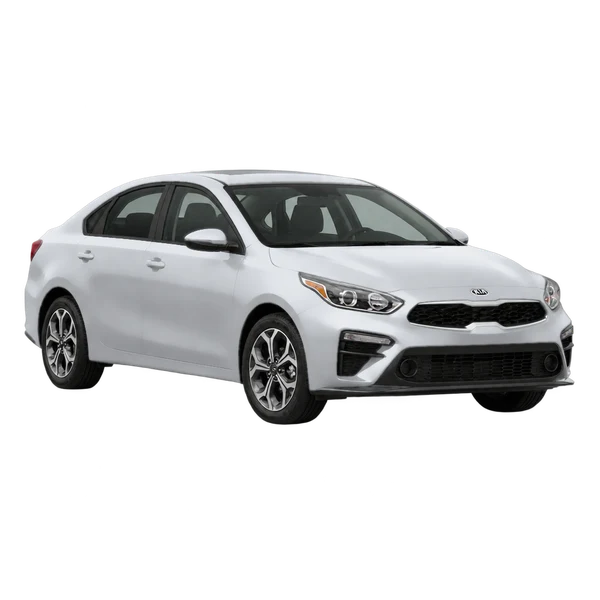 Kia Forte 2019 باللون فضي، منظر منظر أمامي بزاوية ثلاثة أرباع (متجه لليسار)
