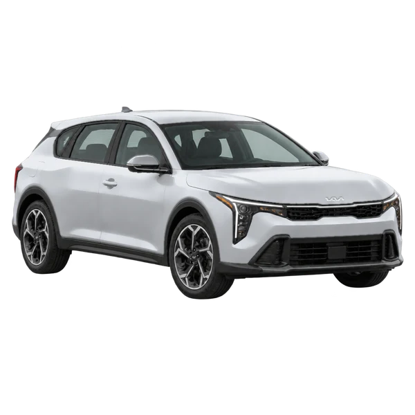2026 Kia K4 Hatchback in Silber, Ansicht: Dreiviertelansicht vorne (nach rechts)