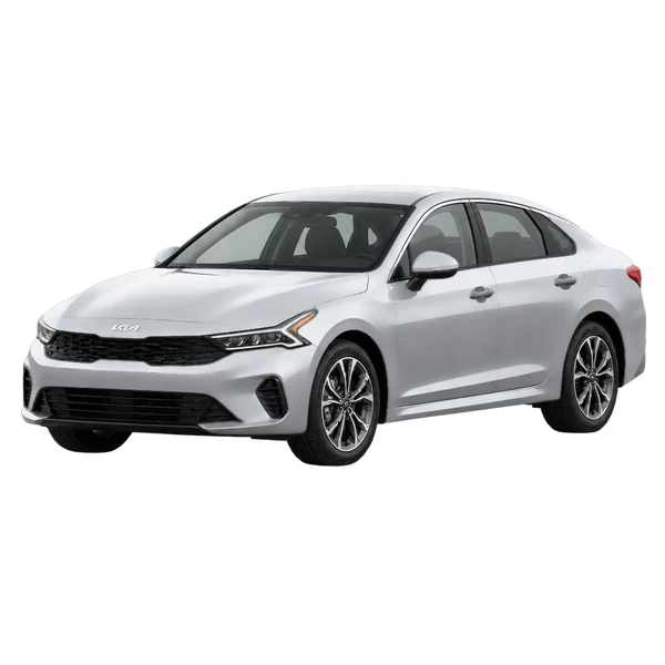 Kia Optima 2024 باللون فضي، منظر منظر أمامي بزاوية ثلاثة أرباع (متجه لليسار)