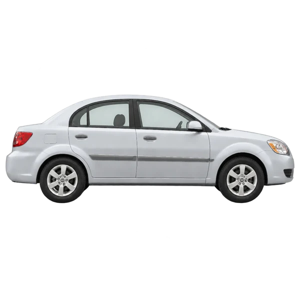 Kia Rio 2007 باللون فضي، منظر منظر جانبي (باتجاه اليمين)