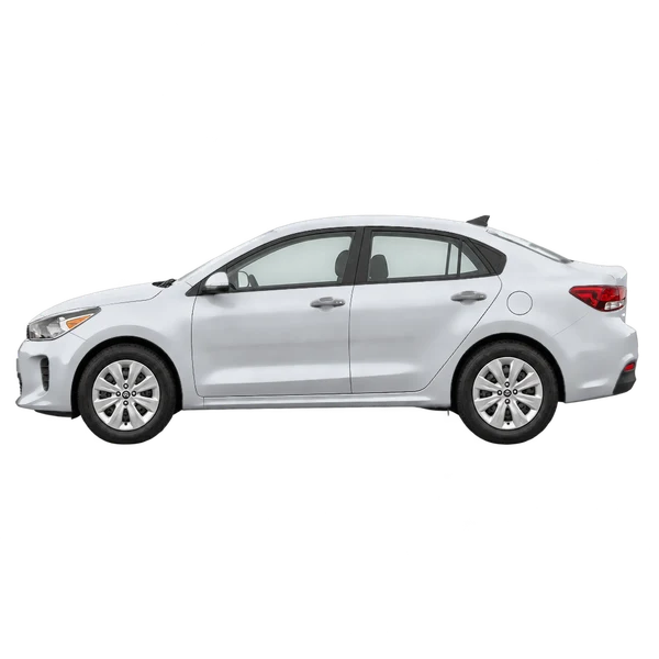 Kia Rio 2022 باللون فضي، منظر جانبي (متجه إلى اليسار)