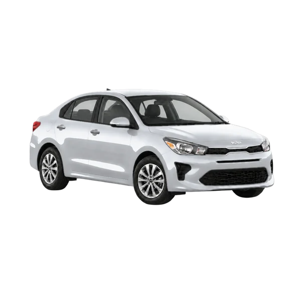 Kia Rio 2024 en plateado, vista tres cuartos frontal (mirando a la derecha)