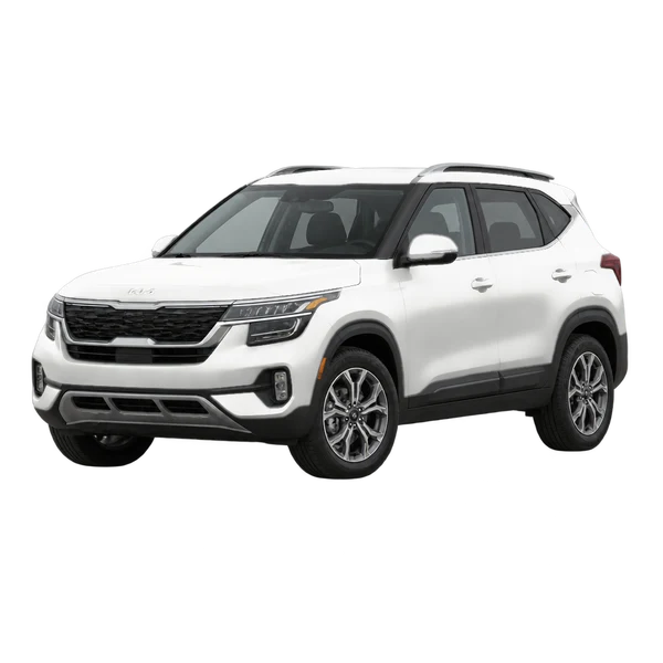 Kia Seltos 2021 branco, vista dianteira em três quartos (voltada para a esquerda)