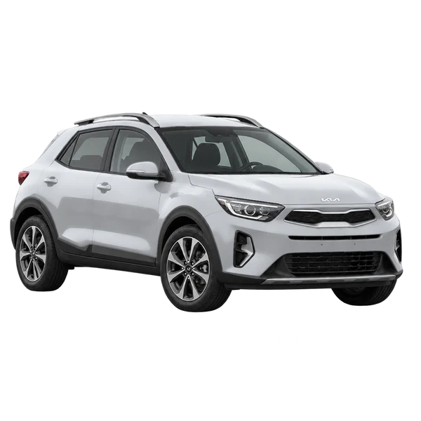 Kia Stonic 2024 prata, vista dianteira em três quartos (voltada para a esquerda)