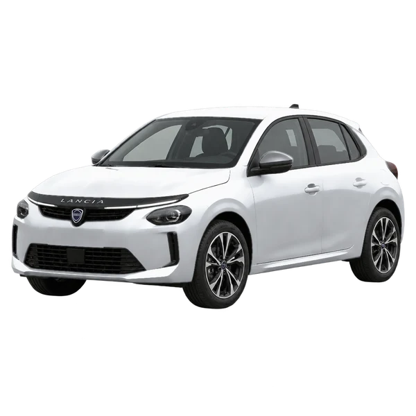 Lancia Ypsilon 2025 باللون فضي، منظر منظر أمامي بزاوية ثلاثة أرباع (متجه لليسار)