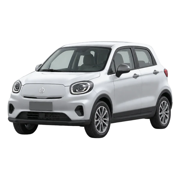 Leapmotor T03 2025 باللون فضي، منظر منظر أمامي بزاوية ثلاثة أرباع (متجه لليسار)