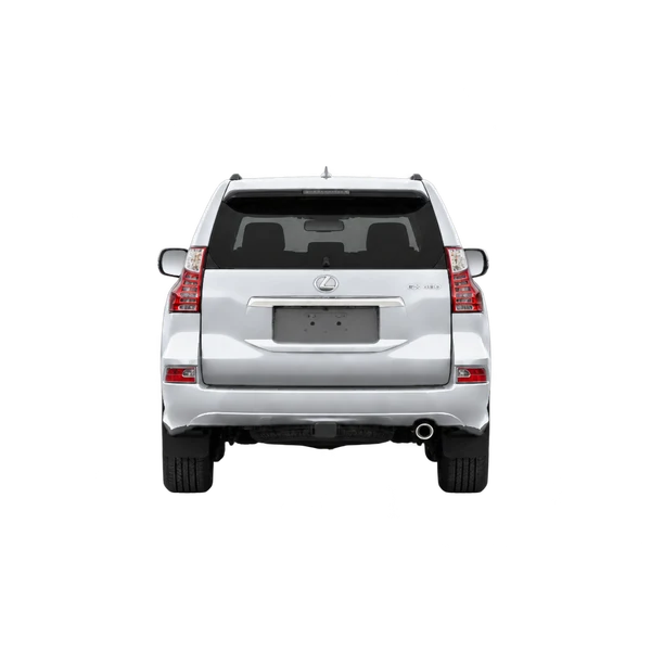 Lexus GX 2023 باللون فضي، منظر من الخلف