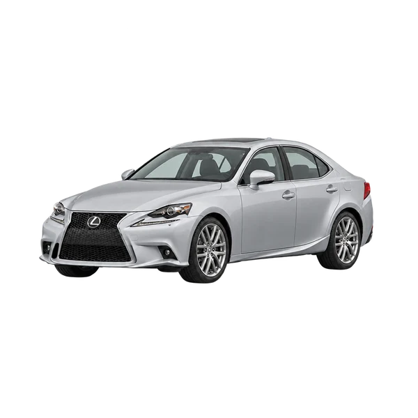 Lexus IS 2015 باللون فضي، منظر منظر أمامي بزاوية ثلاثة أرباع (متجه لليسار)