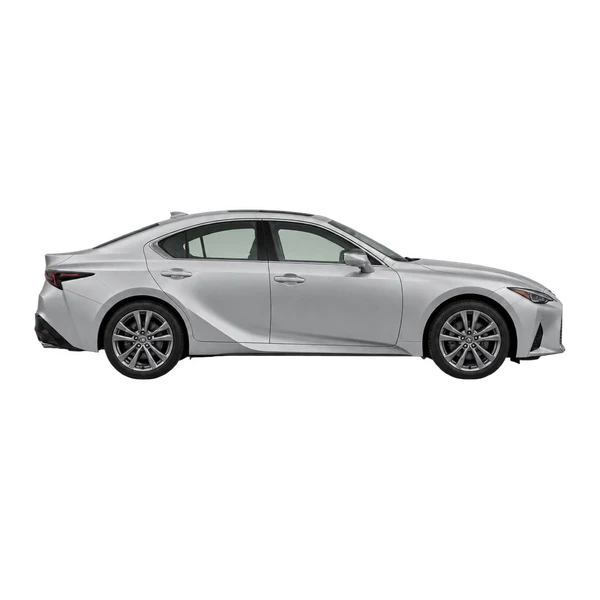 Lexus IS300 2023 en plateado, vista lateral (hacia la derecha)
