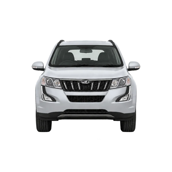 2018 Mahindra XUV 500 in Silber, Ansicht: Front