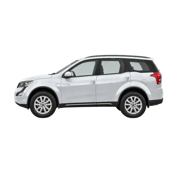 2018 Mahindra XUV 500 in Silber, Ansicht: Seite (nach links gerichtet)