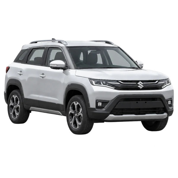 Maruti Brezza 2026 باللون فضي، منظر منظر أمامي بزاوية ثلاثة أرباع (متجه لليسار)